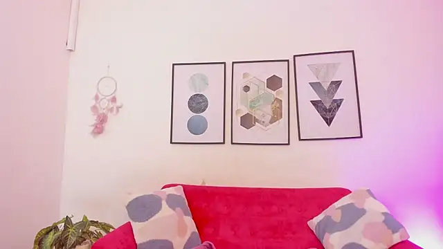 Snapshot of tamibaby7 chatting on 01/13/26, 03:32 tamibaby7 online show from 01/13/26, 03:32