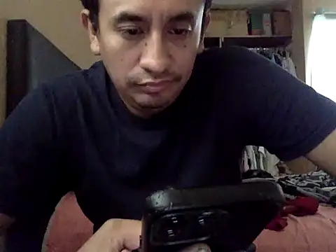 Snapshot of manrrique4567 chatting on 02/13/26, 03:01 manrrique4567 online show from 02/13/26, 03:01