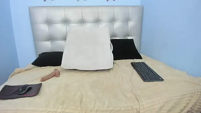 Alice sexy26 online show from 05/18/26, 04:07