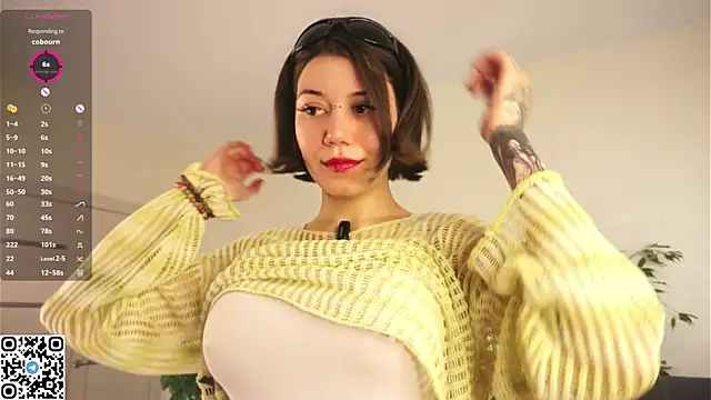 RoxannaCarver online show from 12/14/25, 08:09