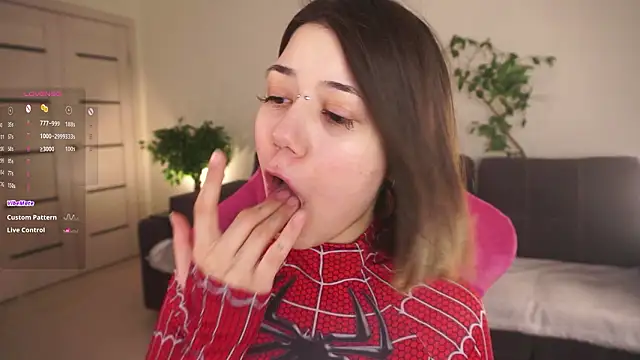 Snapshot of RoxannaCarver chatting on 02/21/26, 07:21 RoxannaCarver online show from 02/21/26, 07:21