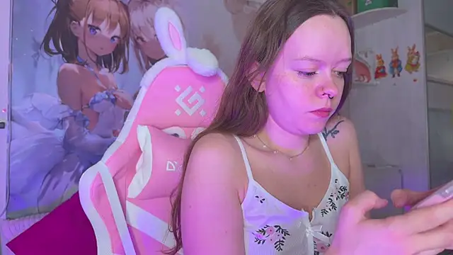 CheekySashaCharm online show from 06/02/26, 06:24