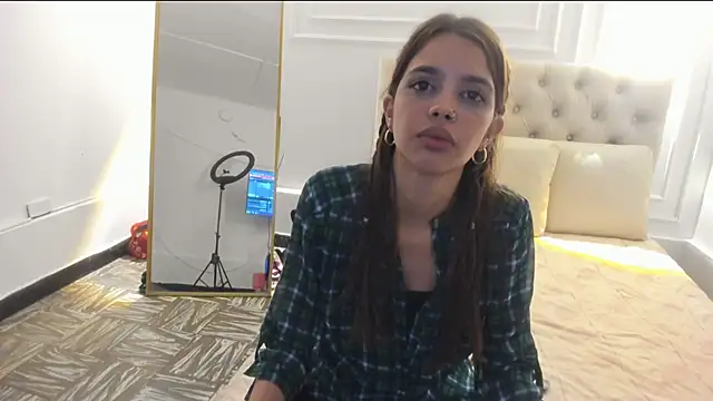 nicolvibes 212 online show from 02/04/26, 08:37