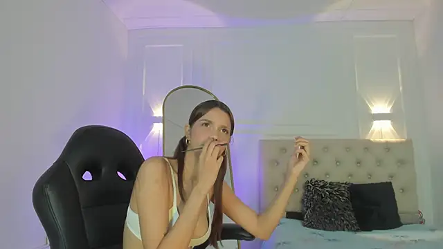 nicolvibes 212 online show from 02/25/26, 09:03