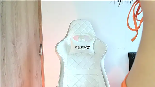 nicolvibes 212 online show from 12/22/25, 04:18