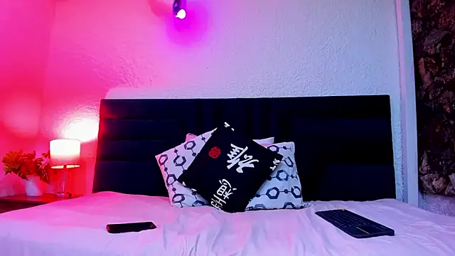 VictoriaRouge  online show from 03/07/26, 04:41