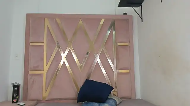 Snapshot of Kymasm chatting on 01/13/26, 12:53 Kymasm online show from 01/13/26, 12:53