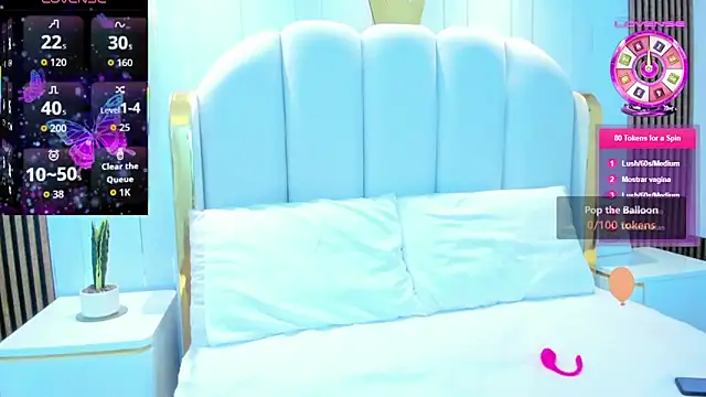 roxyflame  online show from 04/21/26, 11:28