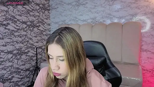 Evy Luxx v online show from 02/12/26, 03:50