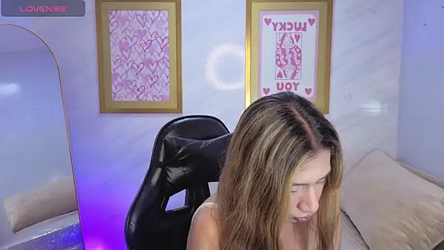 Evy Luxx v online show from 03/03/26, 03:35