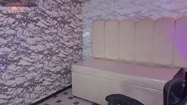 Evy Luxx v online show from 02/08/26, 03:26