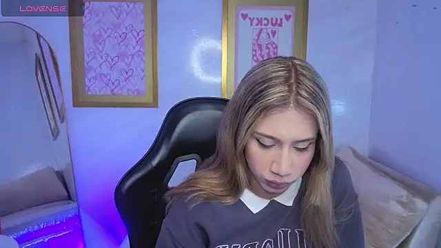 Evy Luxx v online show from 03/20/26, 03:40