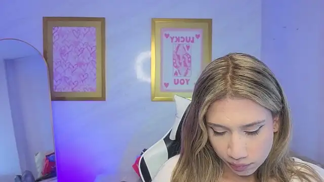 Evy Luxx v online show from 03/17/26, 03:31