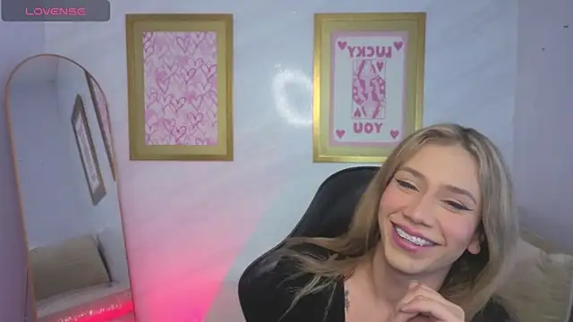 Evy Luxx v online show from 03/31/26, 03:30