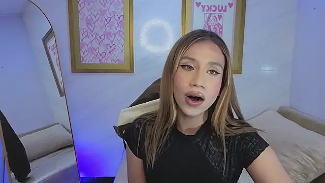 Evy Luxx v online show from 03/08/26, 03:32