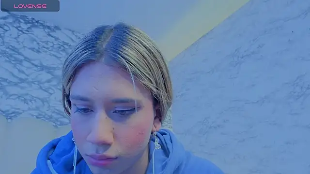 Evy Luxx v online show from 05/24/26, 01:27