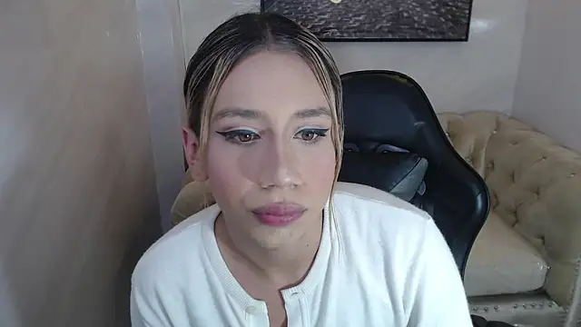 Evy Luxx v online show from 05/14/26, 04:09