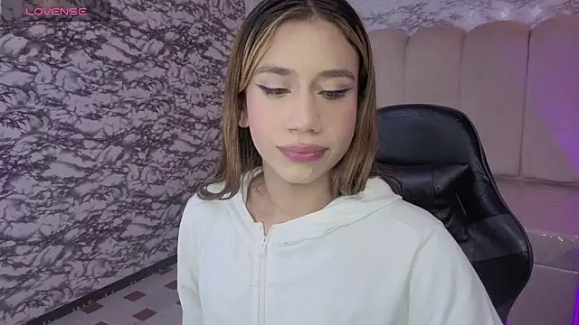 Evy Luxx v online show from 02/08/26, 03:32