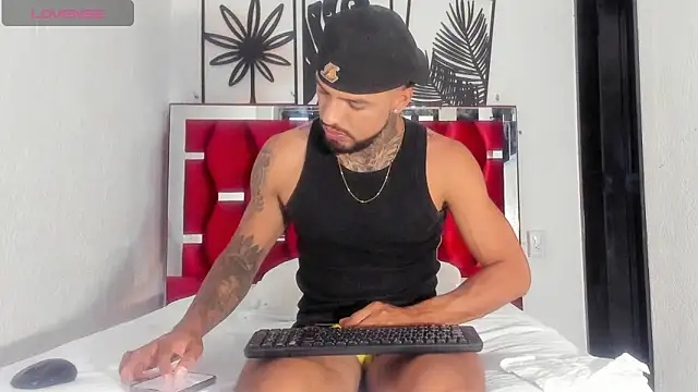 Jacob 77  online show from 12/16/25, 07:40