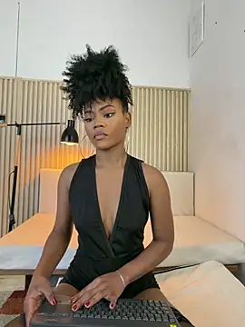 vanestraus online show from 03/11/26, 08:36