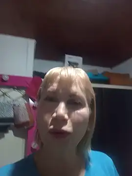 Snapshot of SexyMilf1211 chatting on 06/07/26, 12:10 SexyMilf1211 online show from 06/07/26, 12:10