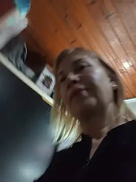 SexyMilf1211 online show from 06/25/26, 02:11