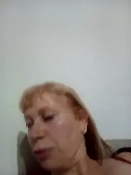 Snapshot of SexyMilf1211 chatting on 05/06/26, 11:36 SexyMilf1211 online show from 05/06/26, 11:36