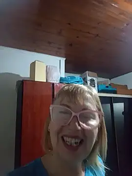 SexyMilf1211 online show from 07/15/26, 01:51
