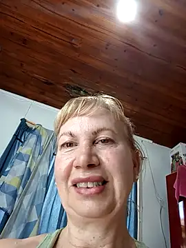 Snapshot of SexyMilf1211 chatting on 11/18/25, 01:47 SexyMilf1211 online show from 11/18/25, 01:47