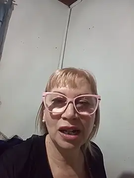 SexyMilf1211 online show from 06/18/26, 01:05