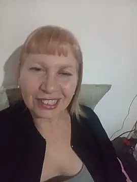 Snapshot of SexyMilf1211 chatting on 05/24/26, 11:15 SexyMilf1211 online show from 05/24/26, 11:15