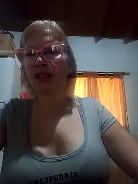 SexyMilf1211 online show from 04/13/26, 01:48