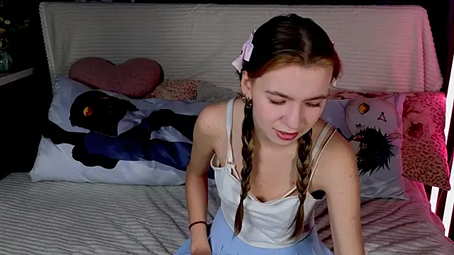 RochelCozzi online show from 11/30/25, 07:25