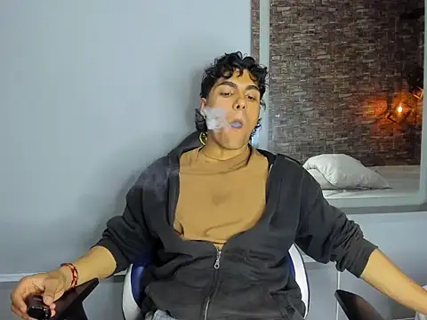 Snapshot of MattFiore chatting on 01/11/26, 07:54 MattFiore online show from 01/11/26, 07:54