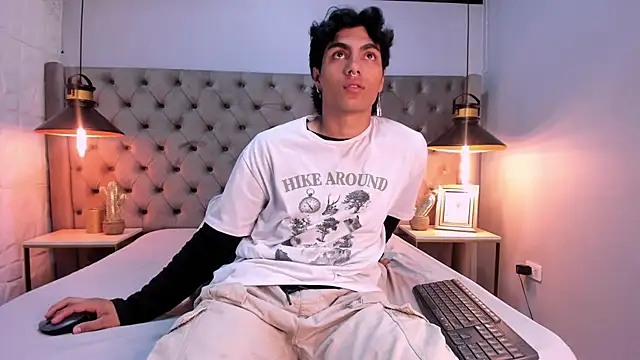 MattFiore online show from 11/20/25, 11:55