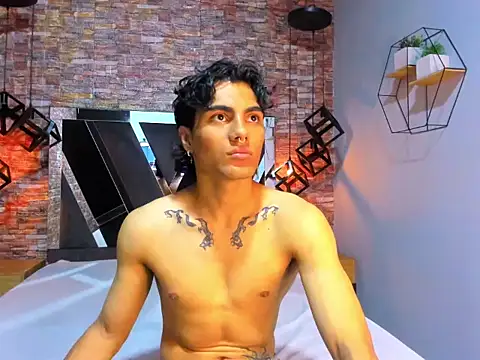 Snapshot of MattFiore chatting on 12/19/25, 07:38 MattFiore online show from 12/19/25, 07:38