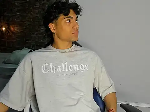 Snapshot of MattFiore chatting on 01/12/26, 07:53 MattFiore online show from 01/12/26, 07:53