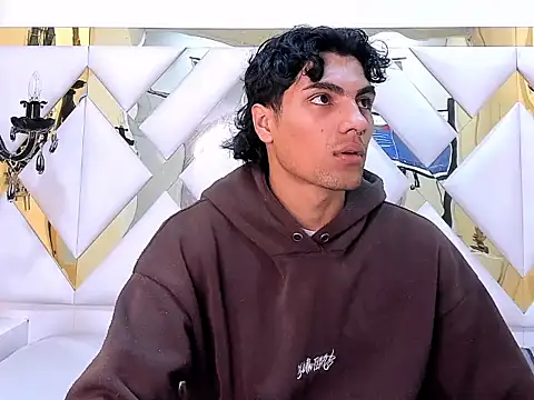 Snapshot of MattFiore chatting on 12/16/25, 11:58 MattFiore online show from 12/16/25, 11:58