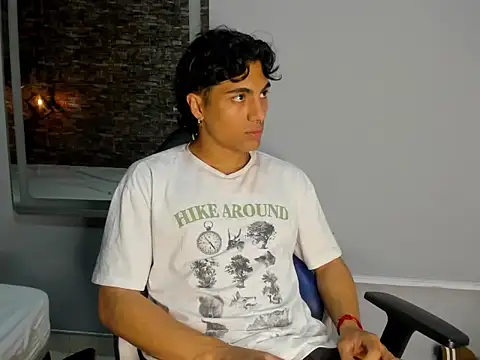 Snapshot of MattFiore chatting on 01/15/26, 06:33 MattFiore online show from 01/15/26, 06:33