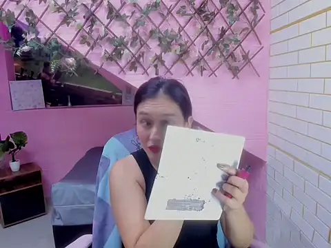 maurakloss303av online show from 12/21/25, 08:20