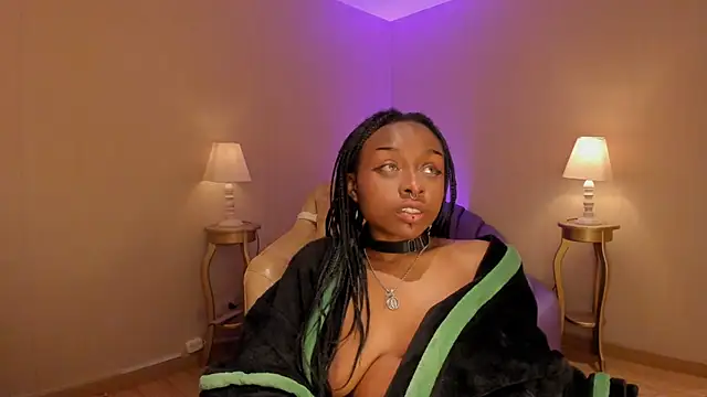 Midnight Bluee online show from 12/14/25, 08:09