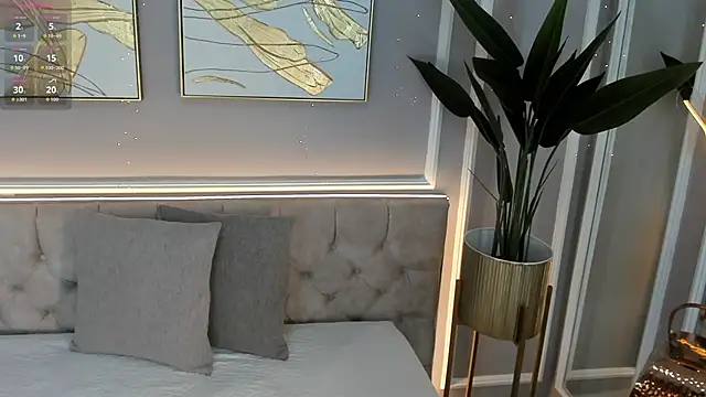 Gia ricci  online show from 11/23/25, 01:32