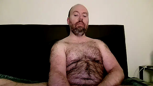 Snapshot of sbeast69 chatting on 11/17/25, 05:11 sbeast69 online show from 11/17/25, 05:11