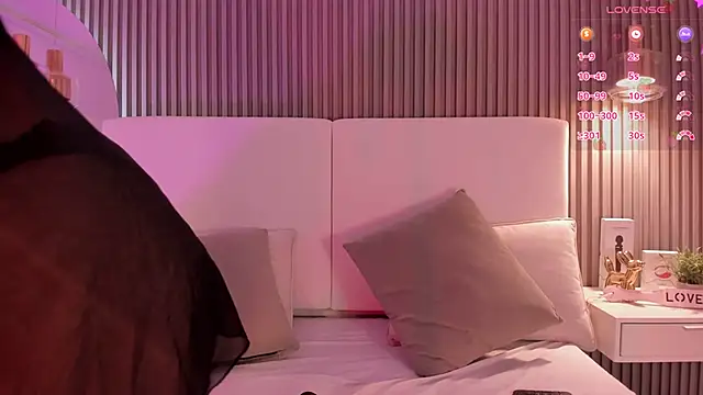 catalinaruiz  online show from 02/09/26, 03:10