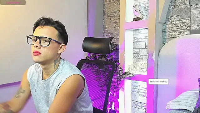 Valentino moretti online show from 12/02/25, 01:02