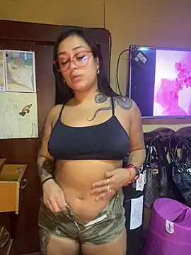 Felinamiau online show from 02/15/26, 04:24