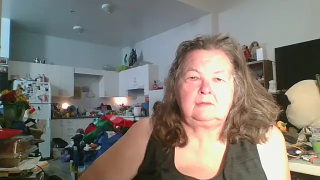 TiguhguhrsRose online show from 12/03/25, 03:40