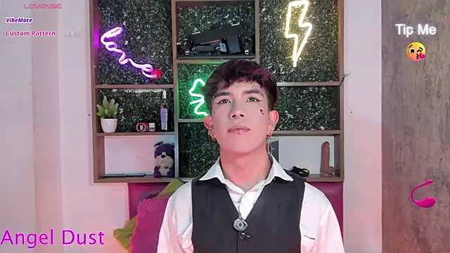 Angeldust19 online show from 01/06/26, 03:21