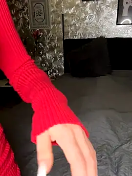 DeineJulia online show from 11/25/25, 11:05