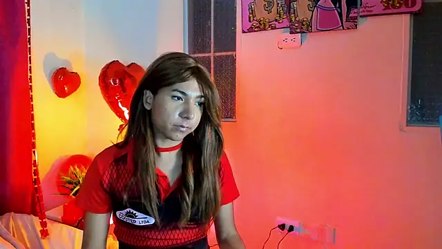 Snapshot of Hopemoretti chatting on 02/13/26, 02:33 Hopemoretti online show from 02/13/26, 02:33